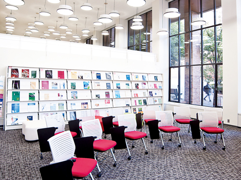 神戸松蔭大学の図書館