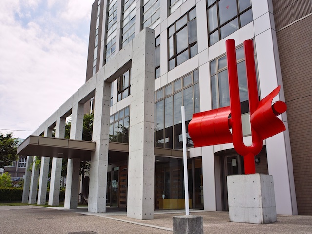 就実大学の図書館