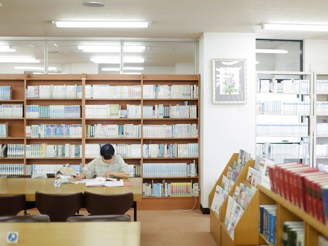 日本栄養大学