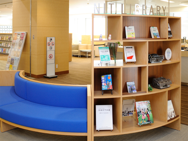 西日本工業大学の図書館