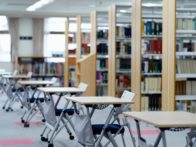 文教大学の図書館