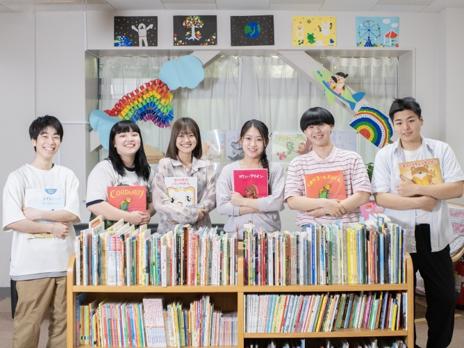 東京立正短期大学の図書館