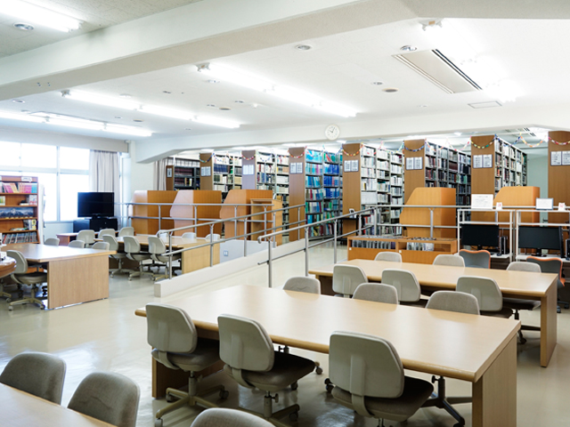 中日本自動車短期大学のcampusgallery