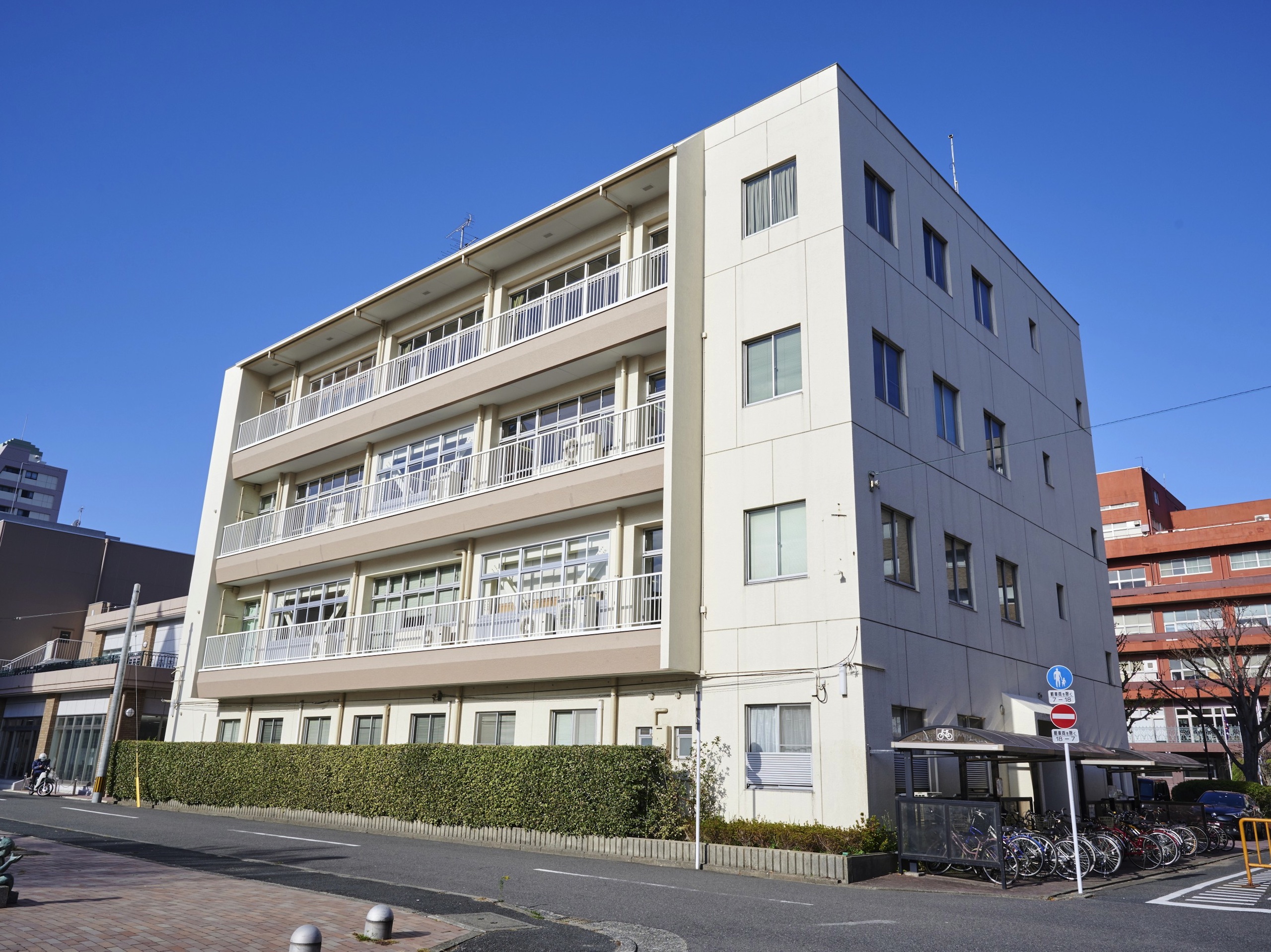 東筑紫短期大学の図書館