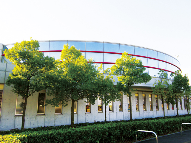 尚美学園大学の図書館