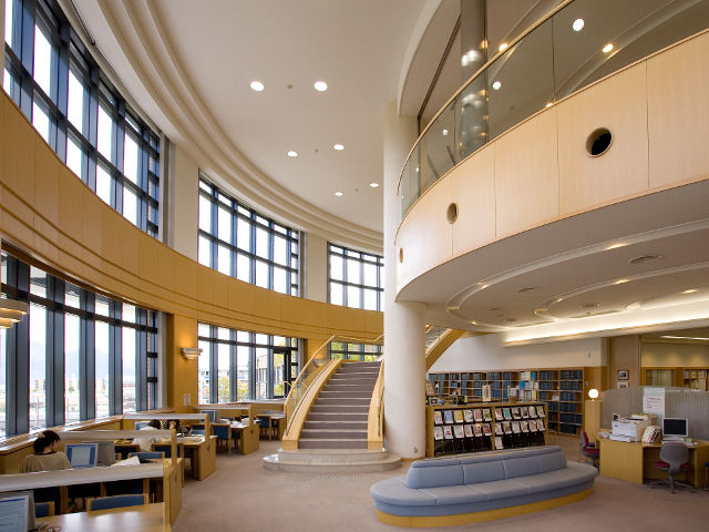 日本赤十字広島看護大学の図書館