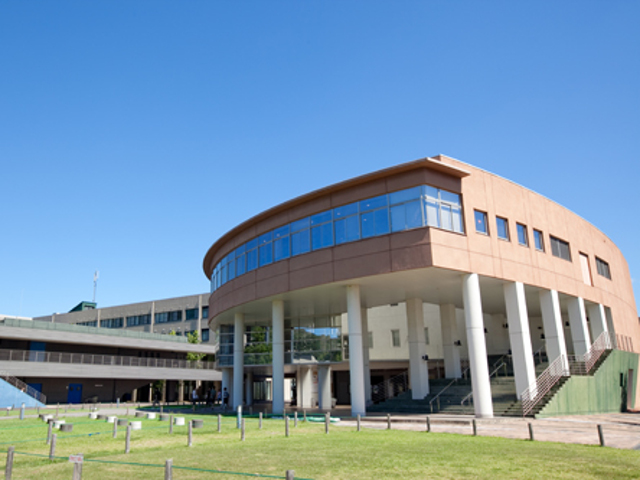 長崎国際大学の図書館