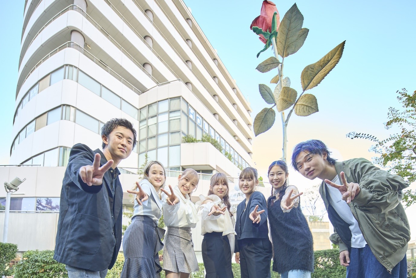 ハリウッド美容専門大学校