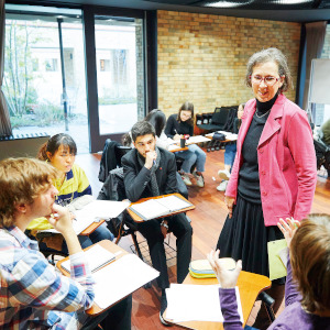 国際共生学部