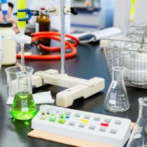 応用化学生物学科