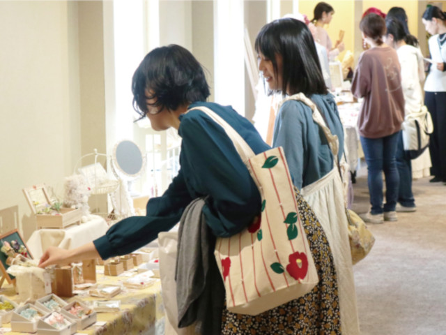 売り切れ御免！街ゆく人にも人気のWAYCS（ウェイクス）！KOIDE COLLECTIONで毎年オープンする、小井手の学生たちの手作りショップ！