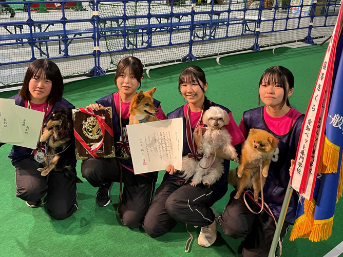 1位から3位の表彰台を独占しました。もちろん学校対抗戦も優勝。