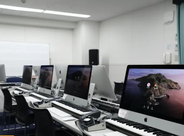 サウンドクリエイター教室：DAWを使用して楽曲制作が行える教室です。