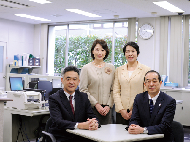 専任の就職カウンセラーが常駐。いつでも相談できる「就職キャリアセンター」（高田馬場新館＆アネックス）