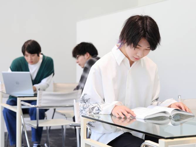 京都コンピュータ学院のcampusgallery