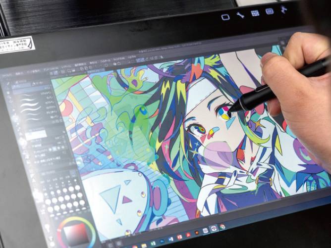 液晶ペンタブレット；最新の液晶ペンタブレットを導入しデジタル作画授業で使用