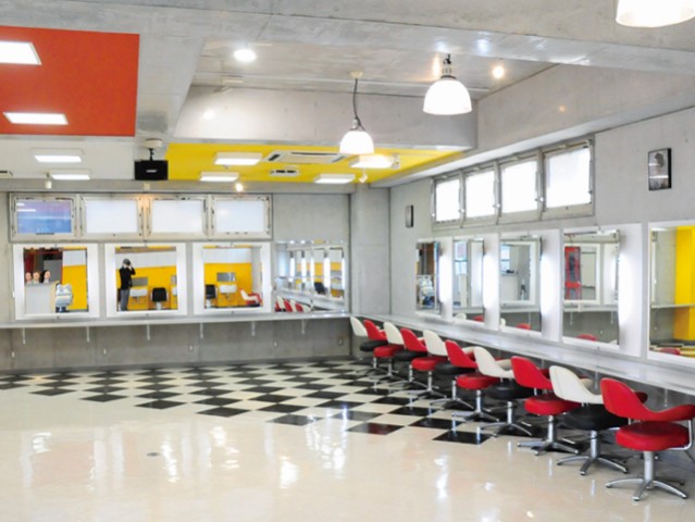 実習室2（本山校舎）