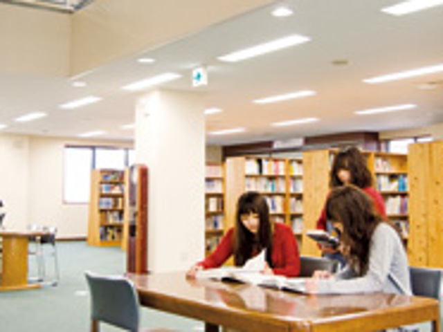 図書室（本館）