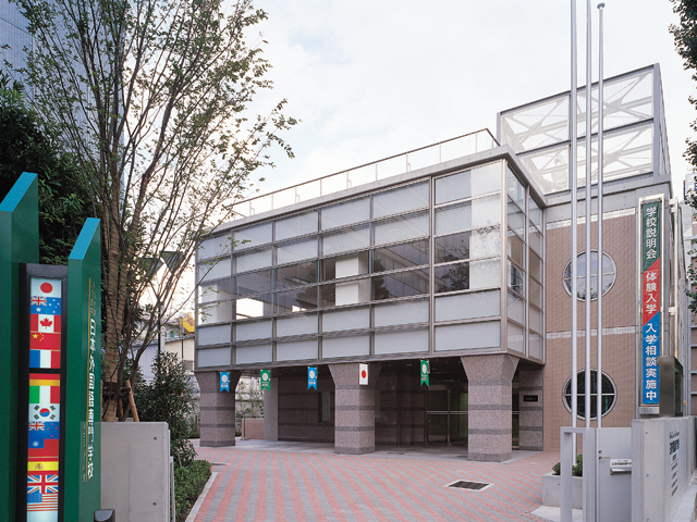 高田馬場駅から徒歩3分。プロ仕様の充実の設備が自慢の「高田馬場新館＆アネックス」