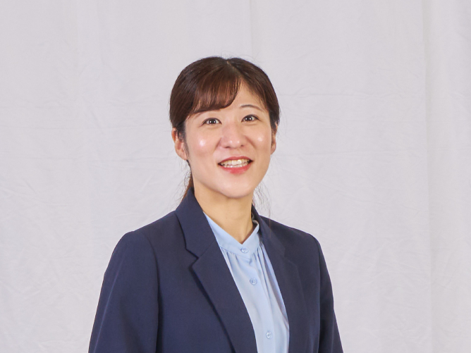 甲斐 恵里奈先生