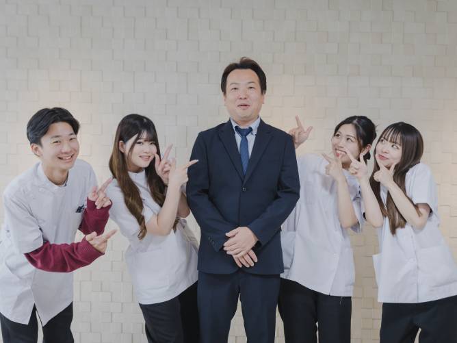 大阪中央理容美容専門学校の講師