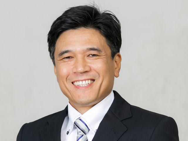 伊東 務先生「お客様に安心してクルマに乗ってもらうため、自動車整備士はこれからも重要な仕事です。」
