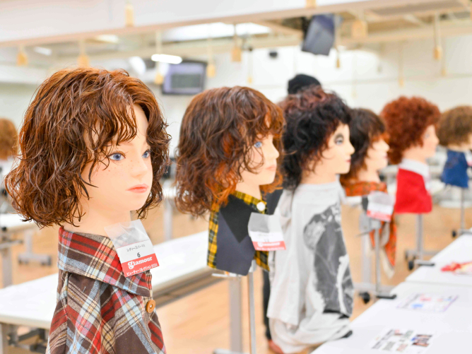 グラムール美容専門学校の卒業作品・卒業制作