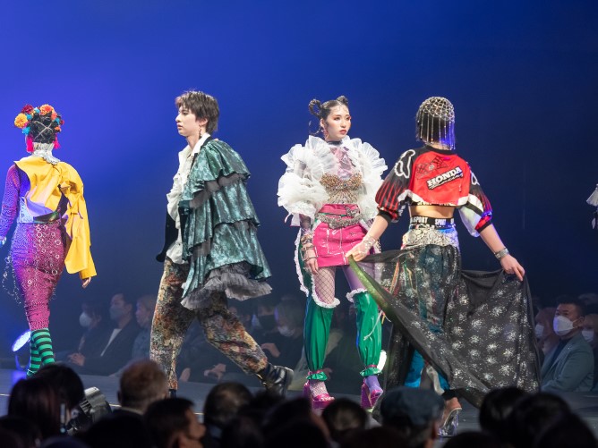 大阪文化服装学院の卒業作品・卒業制作