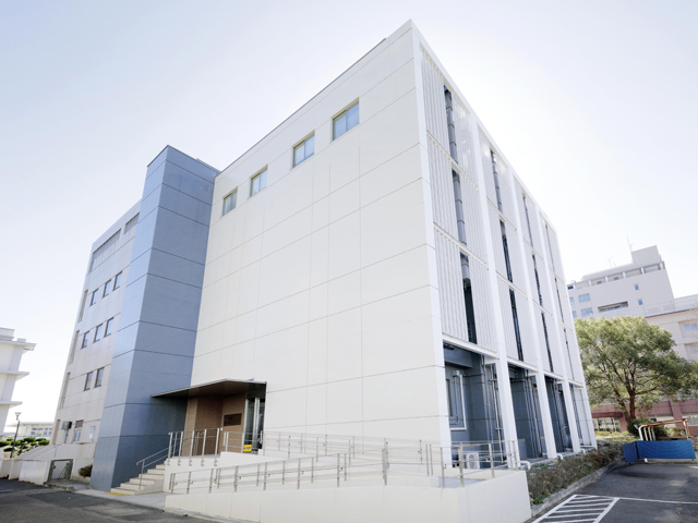 CIRIC-日本電子(株)　夏休みサイエンスセミナー「電子顕微鏡でミクロな世界を見てみよう」2