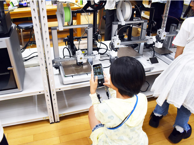 小学4～6年生対象　3Dプリンタを使ってみよう！！
中学生対象　3Dプリンタでアイデアを形にしよう！1