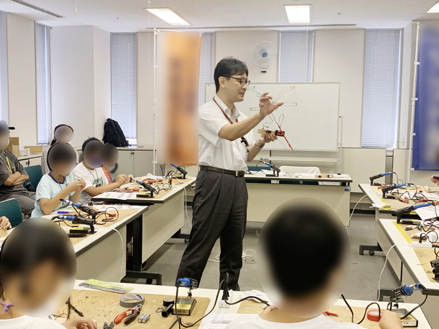 「作って遊ぼう『イライラ棒』
～ 早くゴールできるのは誰か！？ ～
－第15回夏休み子どもいちょう塾－」3