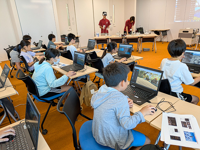 こどもアカデミー　小学生のためのSTEAM・プログラミング教育　VR（バーチャル・リアリティ）体験1