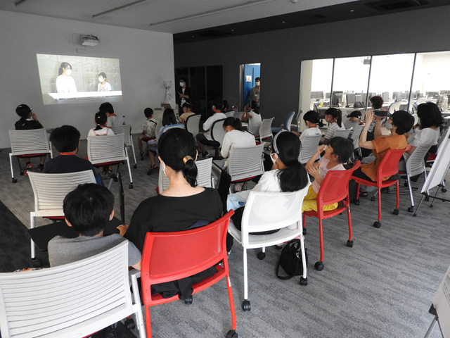 令和６年度　名古屋文理大学公開講座
「スタジオを使ってミニ番組を作ってみよう！」（全２回）3