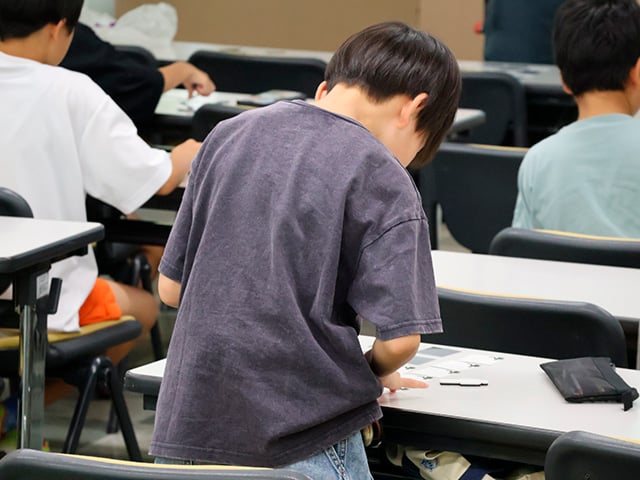令和8年度　名古屋文理大学公開講座
「遊んで学ぼう！子ども情報科学講座」3