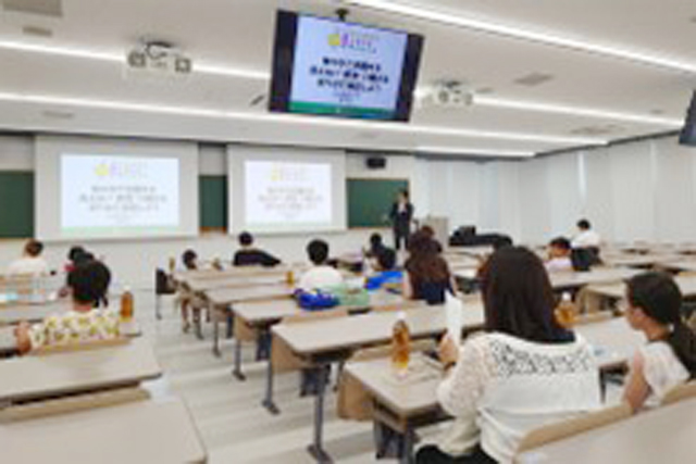 体の中で活躍する見えない”酵素”の働きを光らせて確認しよう（ひらめき☆ときめきサイエンス～ようこそ大学の研究室へ～KAKENHI）2