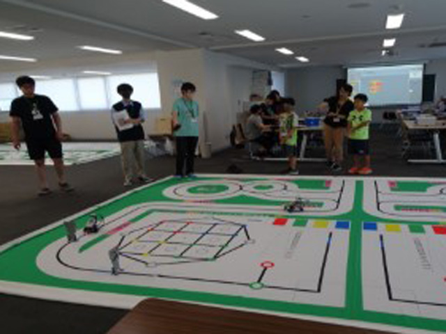 夏休み自由研究教室～ロボットでプログラミングを学ぼう～2