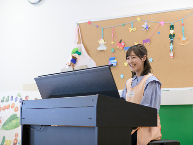 小中学生のための保育体験講座
保育っておもしろい！たのしい！すてき！
 ～ 未来の幼稚園の先生、保育士さん大集合 ～4