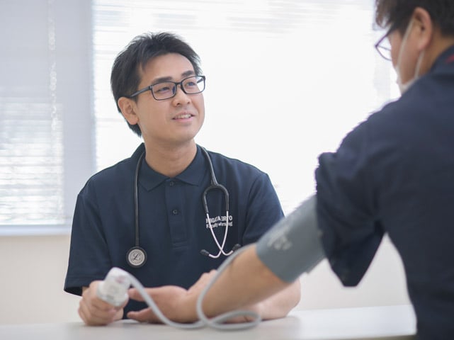 小中学生のための看護体験講座
集まれ未来の看護師さん！3
