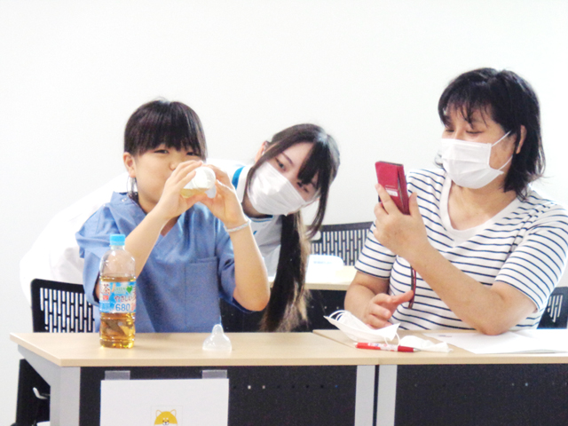 ひらめき☆ときめきサイエンス
カラダのしくみ－おいしく「かんで飲みこむしくみ」をサイエンスしよう！2