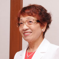 欠野　アズ紗さん